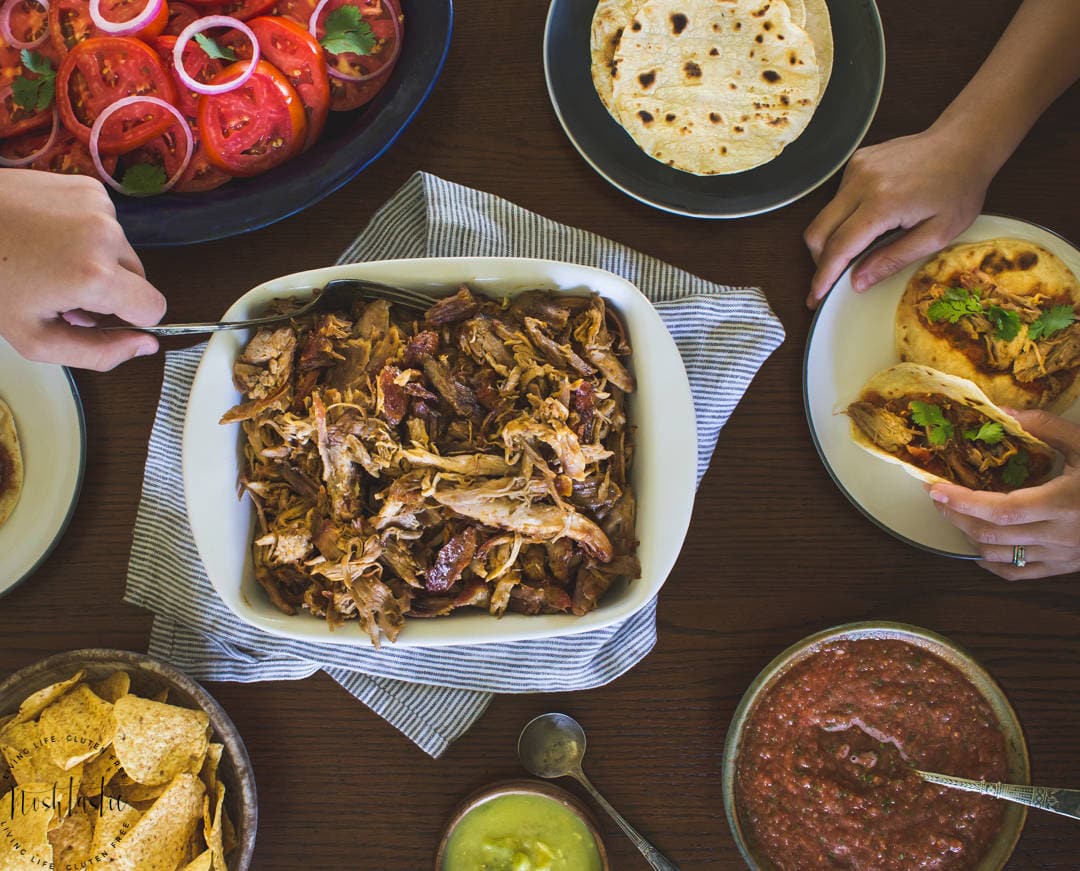 Mexican Pulled Pork Tacos { Tacos De Carnitas}