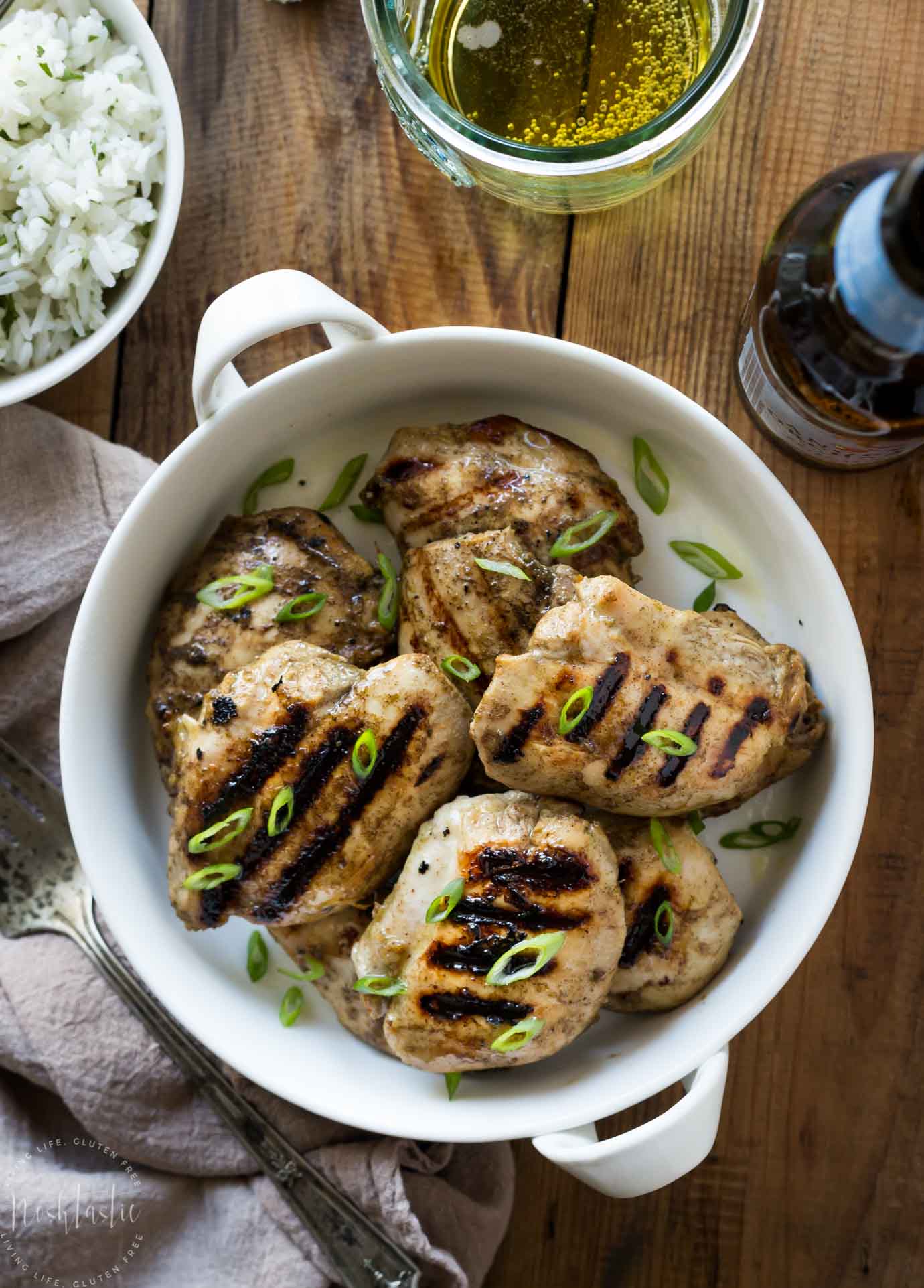 My authentic jerk chicken recipe is very simple to prepare and packs a fabulous flavor punch!! it's gluten free, paleo and whole30 too! Jerk chicken spice rub, jerk chicken marinade