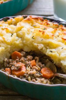 The BEST recipe for an Easy Shepherds Pie! Perfect comfort food for your family! | This recipe is Gluten Free and Dairy Free with Paleo and Whole30 options |