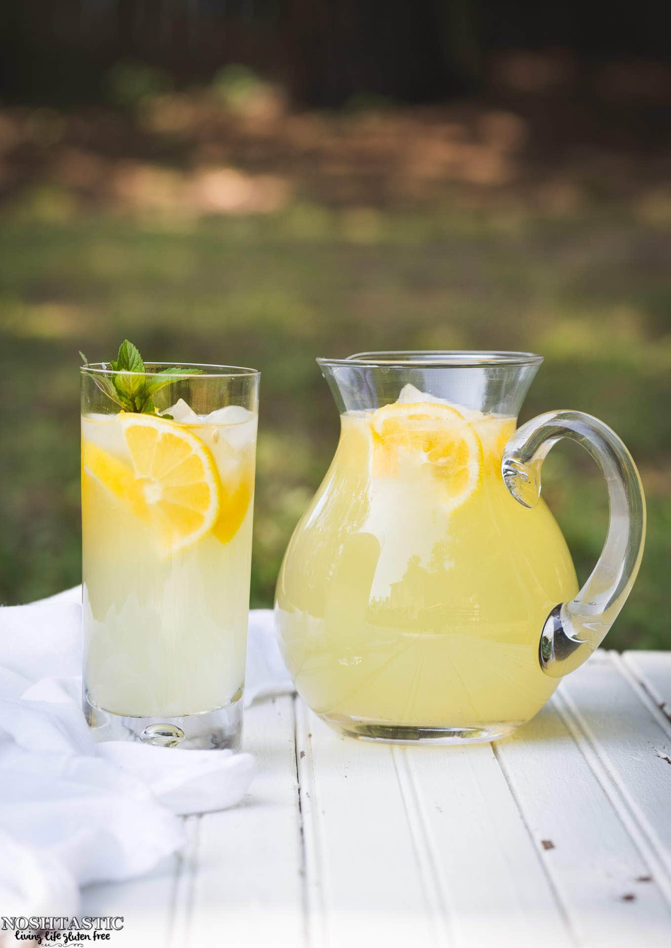 This fresh squeezed Lemonade recipe will blow your mind, you'll never go back to store bought! noshtastic.com