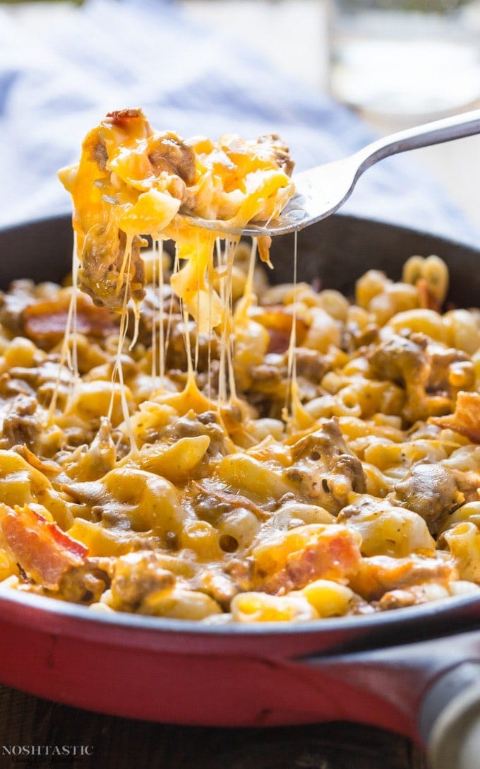 Insanely delicious healthy Gluten Free Hamburger Helper recipe! all the flavors of a bacon cheeseburger but in a skillet, my family absolutely LOVE it!