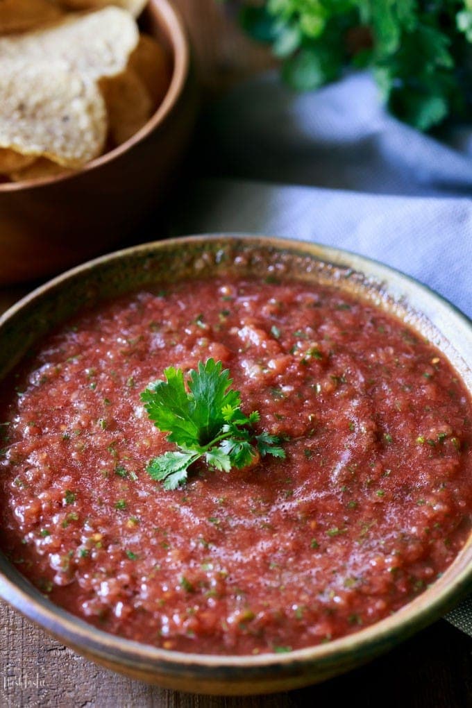 Packed with flavor and fresh ingredients and fabulous spices, this is the best TWO MINUTE Blender Restaurant Salsa I've ever tried! |gluten free, dairy free, vegan, vegetarian |