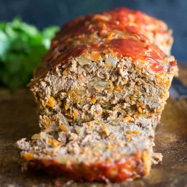 Easy Paleo Meatloaf Recipe your family will go crazy for, my kids LOVE it! It's packed with vegetables and so healthy! Whole30 compliant too. #paleo #whole30 #glutenfree #paleomeatloaf #whole30meatloaf #glutenfreemeatloaf #healthyrecipe #cleaneating #celiac