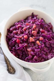 pressure cooker braised red cabbage and apple recipe in your Instant Pot or Electric Pressure cooker, it only takes 5 minutes, it's perfect to serve with most meats and of course it's gluten free, vegan, vegetarian, and low calorie, and has a paleo and vegan option.