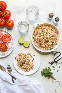 You'll love my Tuna White Bean Salad with Red Wine vinegar dressing, and no mayo! It's packed full of protein and contains, tuna, white beans and fresh parsley. A really healthy, low calories lunch or dinner option, this salad is ready to eat in less than 5 Minutes!