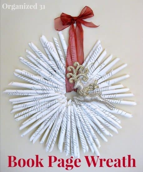 20 Easy and Cheap Dollar Store Christmas Decorations you can make at home!! #dollarstore #dollarstorecrafts #christmasdecor #christmascrafts #christmasdecorations #budget #cheap #dollargeneral #dollartree