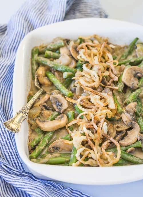 Easy Paleo Green Bean Casserole is a perfect gluten free and healthy alternative to grace your Thanksgiving Table! #paleothanksgiving #paleocasserole #paleo #whole30 #paleogreenbeancasserole #paleosides #glutenfreethanksgiving