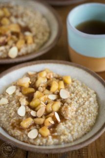 My recipe for Pressure Cooker Steel Cut Oats with Apple Pie Topping is a fun easy breakfast the whole family will love! #pressurecooker #instantpot #instapot #oatmeal #glutenfreepressurecooker