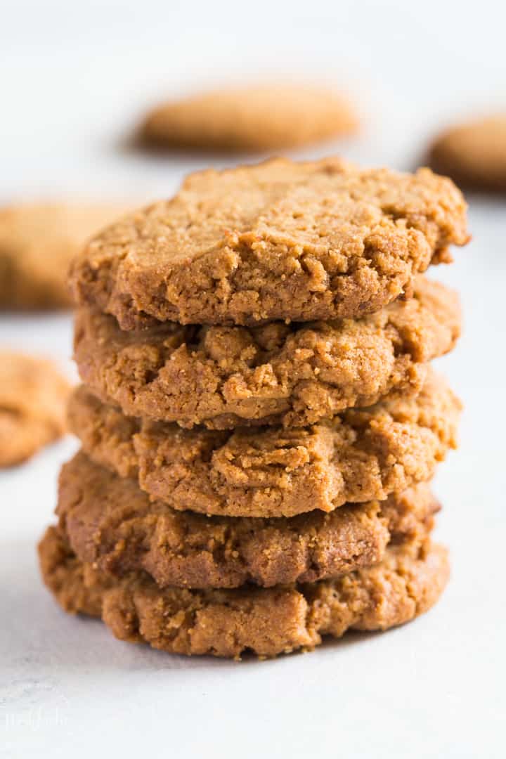 gluten free peanut butter cookies made from scratch! Crunchy, easy, delicious! from noshtastic.com #glutenfreecookies #peanutbutter #peanutbuttercookies #glutenfreebaking #noshtastic