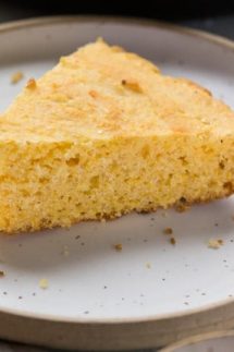 Skillet Cornbread Recipe photograph