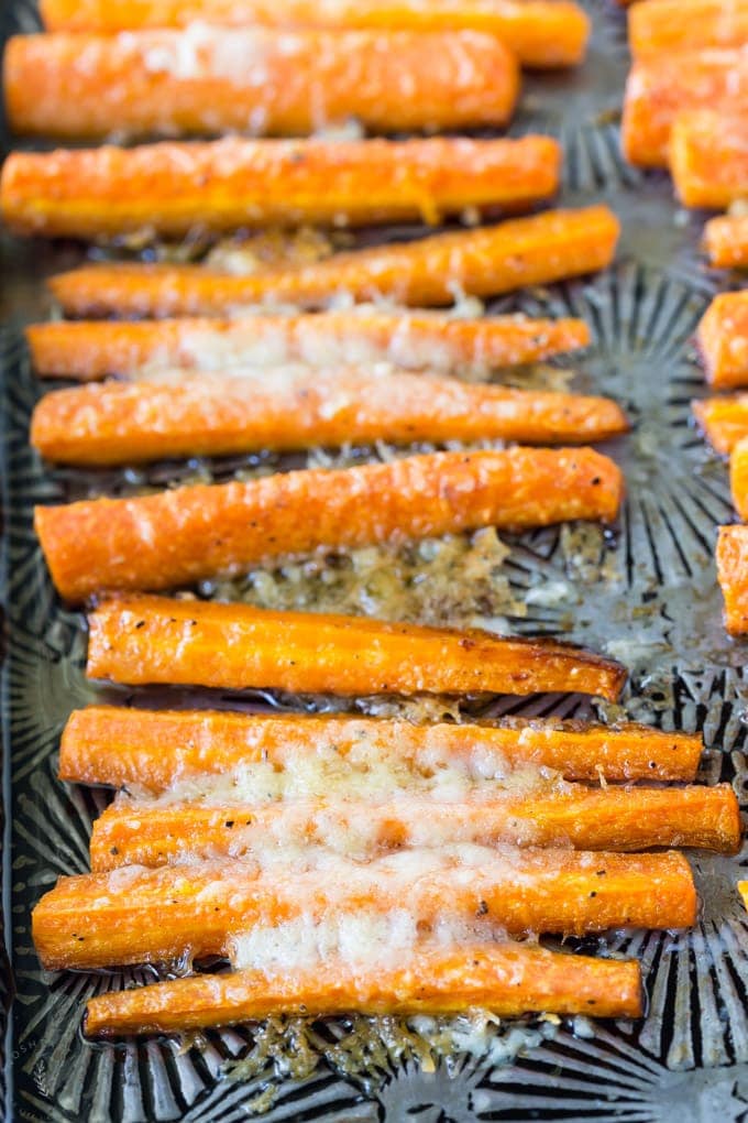 Oven roasted parmesan carrots