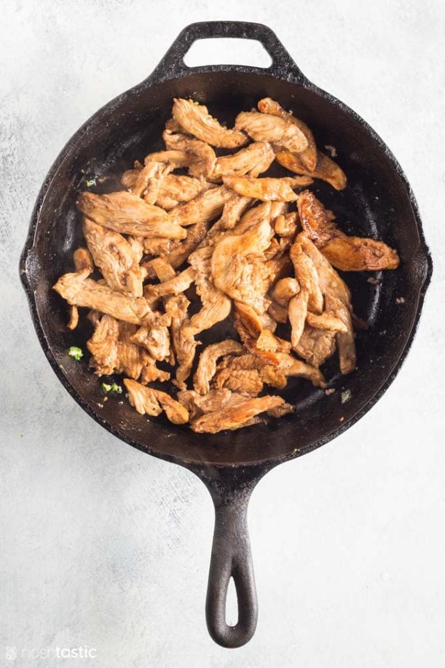 Keto Low Carb Chicken Stir Fry - Noshtastic