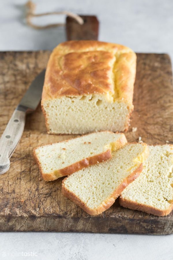 BEST Low Carb Keto Bread Recipe (quick and easy!)