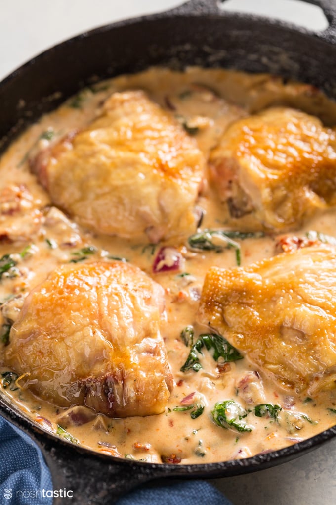 Keto Low Carb Creamy Tuscan Chicken - Noshtastic