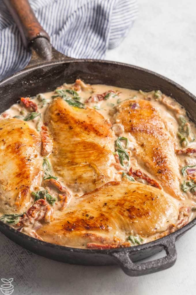 Keto Low Carb Creamy Tuscan Chicken - Noshtastic