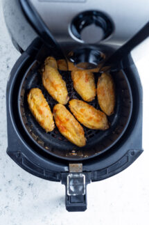 Air fryer chicken wings